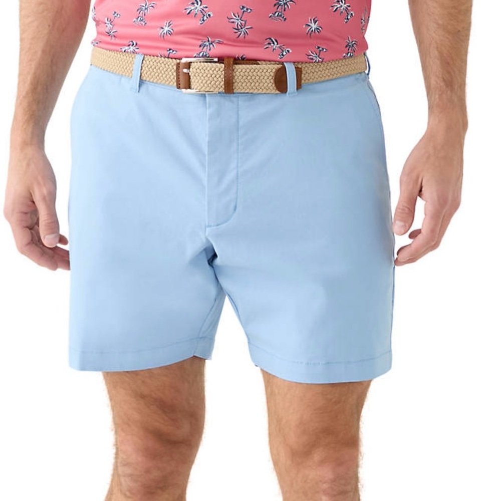 Men's flat front shorts, light Blue size 42, 4” inseam motion flex